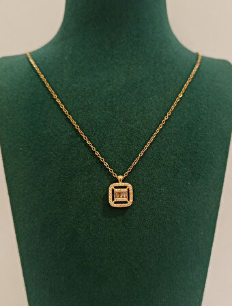 Monalisa Home Lüks Gold Renk Kare Taş Figürlü Gösterişli  Kolye