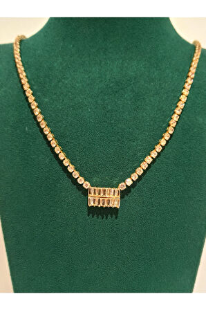 Monalisa Home Gold Renk Lüks Figürlü Gösterişli Kolye