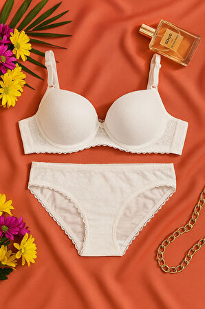 Dolgusuz Balenli Toparlayıcı Kaliteli Lazer Desenli Sütyen ve Külot Takım