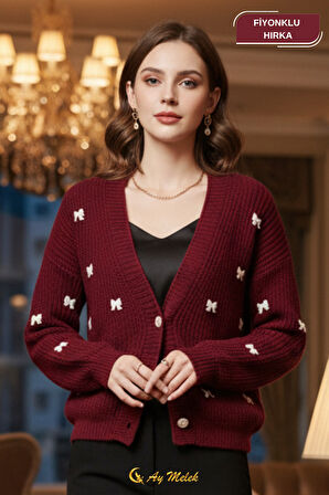 Kadın Triko Hırka Düğmeli V Yaka Kısa Fiyonk Detaylı Dokulu Hırka