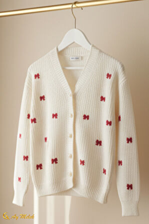 Kadın Triko Hırka Düğmeli V Yaka Kısa Fiyonk Detaylı Dokulu Hırka