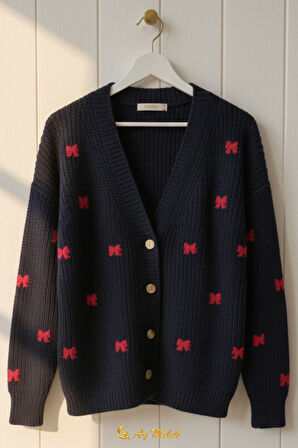 Kadın Triko Hırka Düğmeli V Yaka Kısa Fiyonk Detaylı Dokulu Hırka