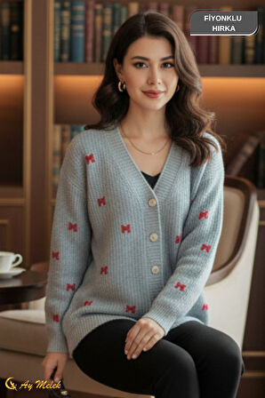 Kadın Triko Hırka Düğmeli V Yaka Kısa Fiyonk Detaylı Dokulu Hırka