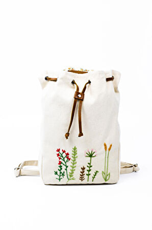 Kanvas Nakışlı Ayarlanabilir Sırt Çantası