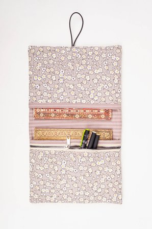 Kitap Kılıfı ve Defter Kılıfı 20x25 cm A5 Uyumlu Fermuarlı Kalem Cepli Kumaş Organizer