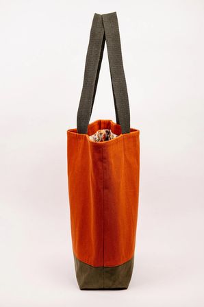 Plaj Çantası – Turuncu Haki Gabardin Kumaş Omuz Çantası 47 × 43 cm