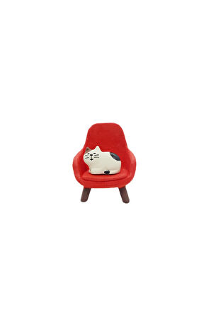 Kırmızı Sandalyedeki Kedi Mini Figür