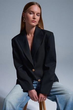 Asrın Fitted Kesim Vatkalı Blazer