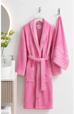 BELİNİS % 100 PAMUKLU OTEL SPA KALİTESİNDE YUMUŞAK YÜKSEK SU EMİCİ  1 ADET BORNOZ 1 ADET HAVLU 50 X90 CM