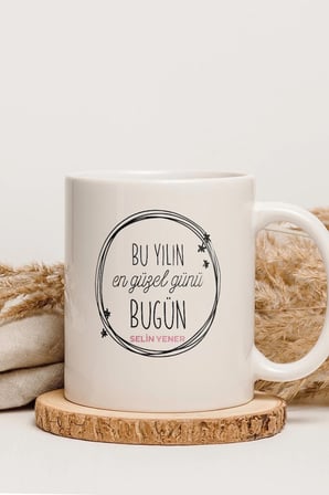 Alya Gift Shop Kişiye Özel Yılın En Güzel Günü Kupa Bardak