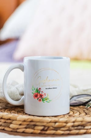 Alya Gift Shop Kişiye Özel Gözlerinin Işıltısı Solmasın Kupa Bardak