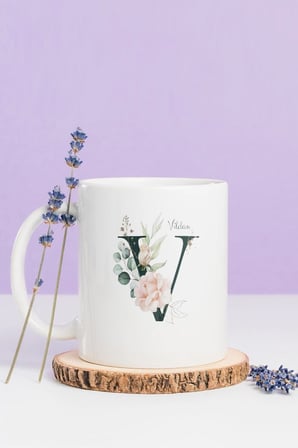 Alya Gift Shop Kişiye Özel V Harfli Kupa Bardak