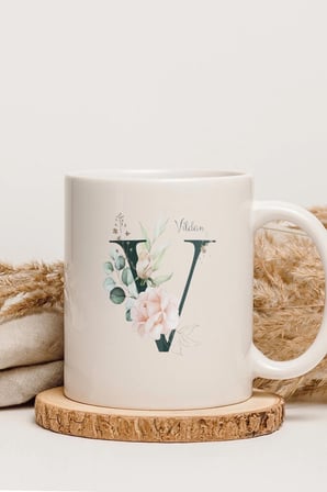 Alya Gift Shop Kişiye Özel V Harfli Kupa Bardak