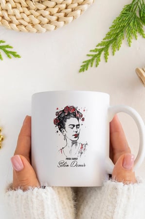 Alya Gift Shop Kişiye Özel Kadın Figürlü Kupa Bardak