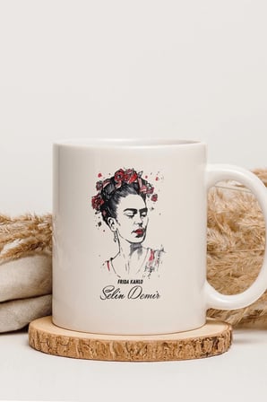 Alya Gift Shop Kişiye Özel Kadın Figürlü Kupa Bardak