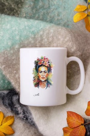 Alya Gift Shop Kişiye Özel Kadın Figürlü Kupa Bardak