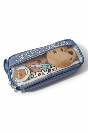 Capybara Desenli Geniş Leke Tutmaz Kalemlik - Peluş bir broş ve peluş oyuncak hediyeli