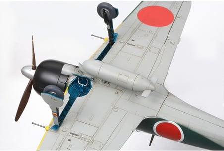 A6M5/5A Zero (Zeke) Plastik Uçak Maket Kiti