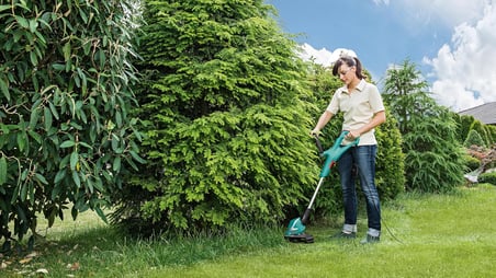Home and Garden Bosch Art 30 Kenar Kesme Makinesi, 82.6 x 27.3 x 15.4 cm, Otomatik Misina Besleme