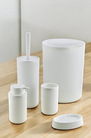 5 Parça Lüx Plastik Banyo Seti 7 Litre Dokunmatik Çöp Kovalı, Antibakteriyel Fırça (Siyah-Gri) (BEYAZ)