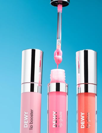 Lip Booster Dolgunlaştırıcı Etkili Yarı Transparan Dudak Parlatıcısı