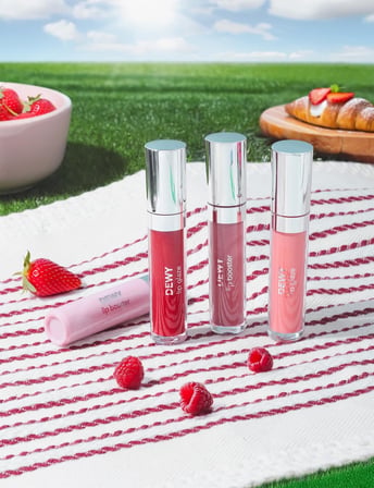 Lip Booster Dolgunlaştırıcı Etkili Yarı Transparan Dudak Parlatıcısı