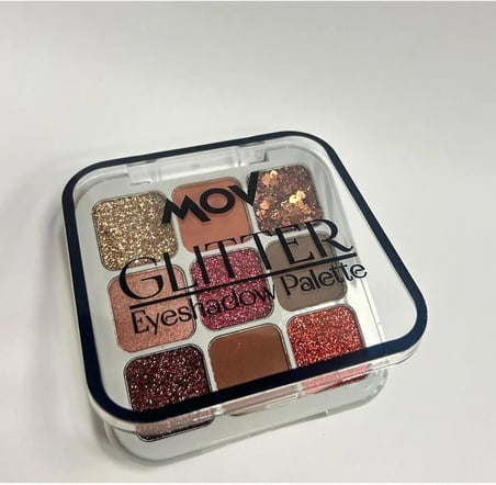 9'lu Glitter Göz Farı Paleti – Işıltılı ve Yoğun Pigmentli Göz Makyajı Paleti, Uzun Süre Kalıcı, Parti & Özel Günler İçin – No:04