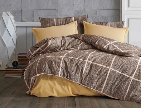 Çift Kişilik Nevresim Takımı Seti Yorgan Kılıfı LOVE KALP Desen 200x220 cm + Lastikli Battal Boy Çarşaf 180x200x30 cm +2 Yastık Kılıflı 50x70 cm (Kahverengi, Kareli)