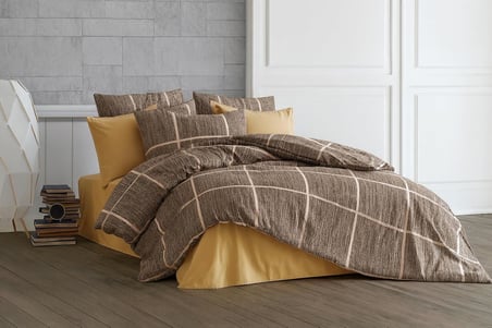 Çift Kişilik Nevresim Takımı Seti Yorgan Kılıfı LOVE KALP Desen 200x220 cm + Lastikli Battal Boy Çarşaf 180x200x30 cm +2 Yastık Kılıflı 50x70 cm (Kahverengi, Kareli)