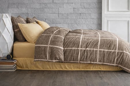 Çift Kişilik Nevresim Takımı Seti Yorgan Kılıfı LOVE KALP Desen 200x220 cm + Lastikli Battal Boy Çarşaf 180x200x30 cm +2 Yastık Kılıflı 50x70 cm (Kahverengi, Kareli)