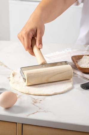 2076 Ahşap Saplı Rulo Merdane Pürüzsüz Pizza Börek Açma Oklava