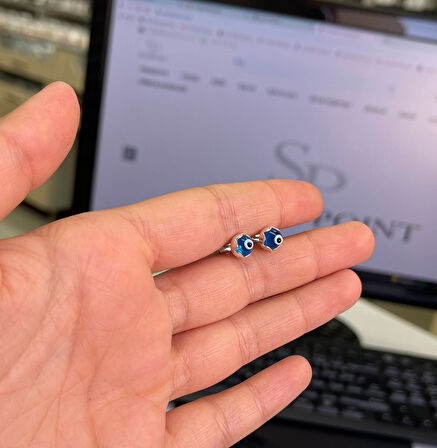 Mavi Taşlı Göz Figürlü Küpe