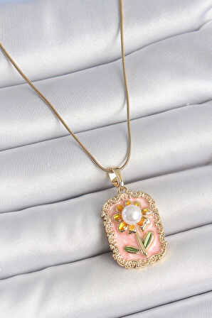  Çelik Gold Renk Zincir Pembe Mineli İncli Papatya Model Portre Model Kadın Kolye