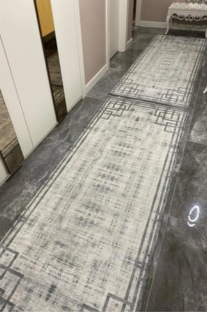 Yolluk Halı – Kaymaz Tabanlı, Yıkanabilir, Yumuşak Dokulu, Şık ve Dayanıklı Tasarım (rio)