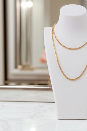 Beyaz Plastik Kolye Standı 20 cm – Takı ve Mücevher Sergileme Aparatı, 234872398572021341
