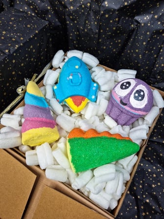 Magical Bath Bombs Adventure gift Set - kids friendly