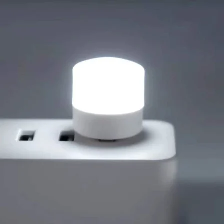 GüncelÇarşı Mini USB LED Işık, 1W Enerji Tasarruflu, Gece Aydınlatma, Rehber Gece Lambası, Kitap Okuma Lambası Işığı, Küçük Yuvarlak Işıklar (6 ADET)