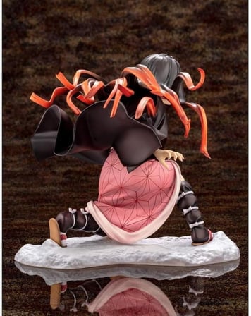 Demon Slayer Kimetsu No Yaiba Nezuko Kamado Fighting Version Aksiyon Figürü 17 cm
