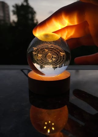 MR 3D Kristal Cam Küre, Ahşap Soketli Gece Lambası,LED, sevgiliye hediye, Noel, Öğretmenler Günü, Özel Tasarım Harika bir hediye (Gezegenler)