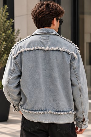 Erkek Açık Mavi Denim Ceket Püsküllü Detaylı Oversize Salaş Kesim Yıkamalı Jean Ceket