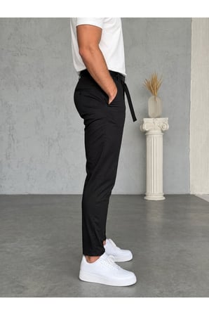 Erkek Siyah Jogger Pantolon Regular Fit Düz Paça Cepli Günlük Rahat Kesim