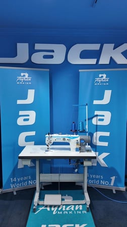 JACK 2060G FULL OTOMATİK ÇİFT PAPUÇ DİKİŞ MAKİNASI 3'LÜ TRANSPORRT SİSTEMLİ (ORTA AYAK YÜKSEKLİK AYARLI, 9MM)