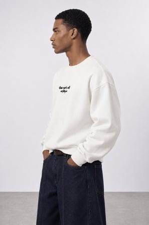 Erkek The Art Of Patch Detaylı Oversize Sweatshirt Ekru
