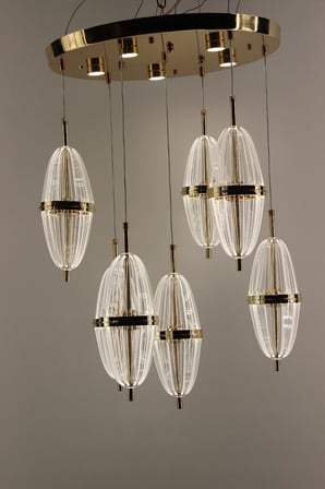 Satürn Serisi Oval Akrilik Formlu 7'li Çemberli Seri 3 Renk Ledli Modern Avize