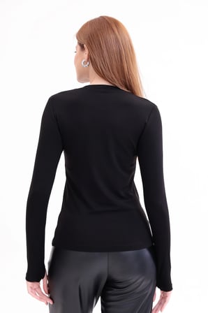 Parmak Detaylı Bisiklet Yaka Body