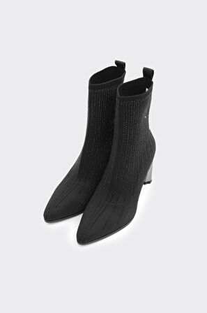 Topuklu Fermuarlı Taş Aksesuarlı Kadın Bot 