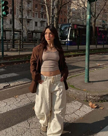 Kadın Kare Yaka Askılı Kaşkorse Atlet