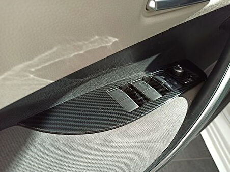 Toyota Corolla 2019+ Kapı Kolçak Kaplama - Karbon