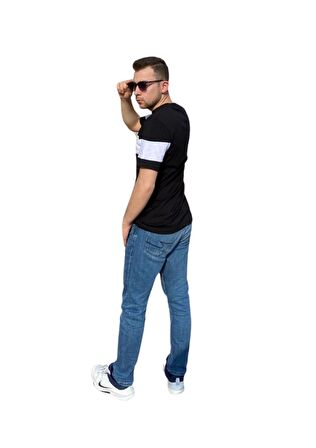 Bisiklet Yaka Parça Ve Dikiş Detaylı T-shirt