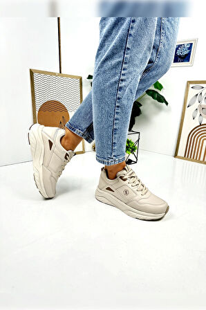 Günlük Kadın Sneaker Bağcıklı Oval Burunlu Kalın Desenli Taban Rahat Hafif Spor Ayakkabı 2110